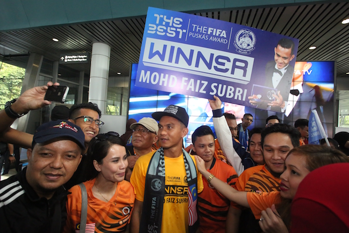 FIFA Puskas Award 2016 winner, Faiz Subri from Penang FA at Kuala Lumpur International Airport on 11 January 2017. Photo by Kamarul Akhir / www.asiana.my